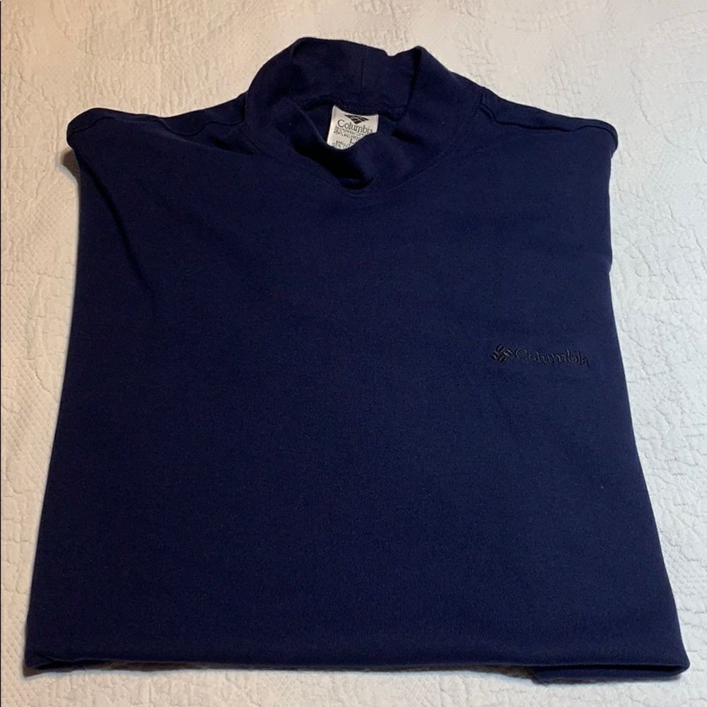 Men’s navy Columbia L/S shirt. L